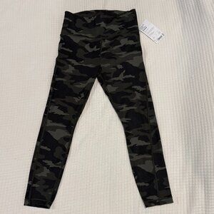 Athleta Ultimate Camo 7/8 Tight Size Small Brand New